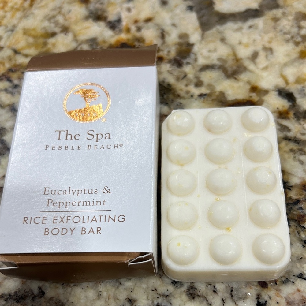 Pebble Beach Rice Exfoliating Body Bar in Cream